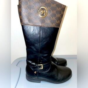 Michael Kors girls knee boots. Size 2y